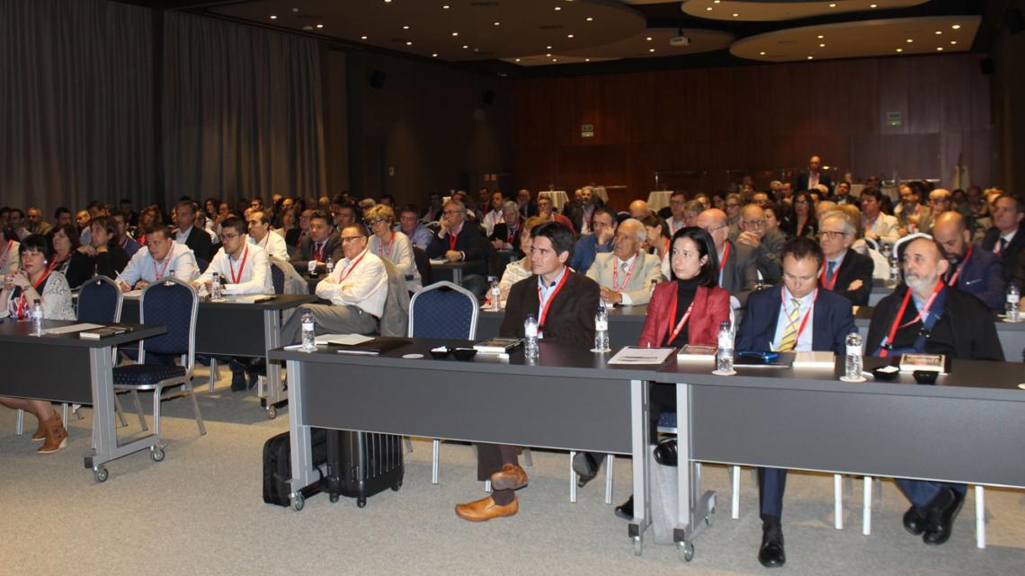 Más de 200 ferreterías y una treintena de proveedores asistieron a la convención del Gremi en Castelldefels.