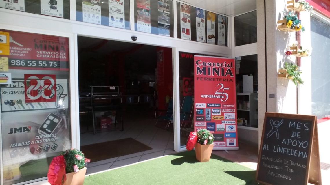 Comercial Minia colabora activamente con la asociación gallega de linfedema.