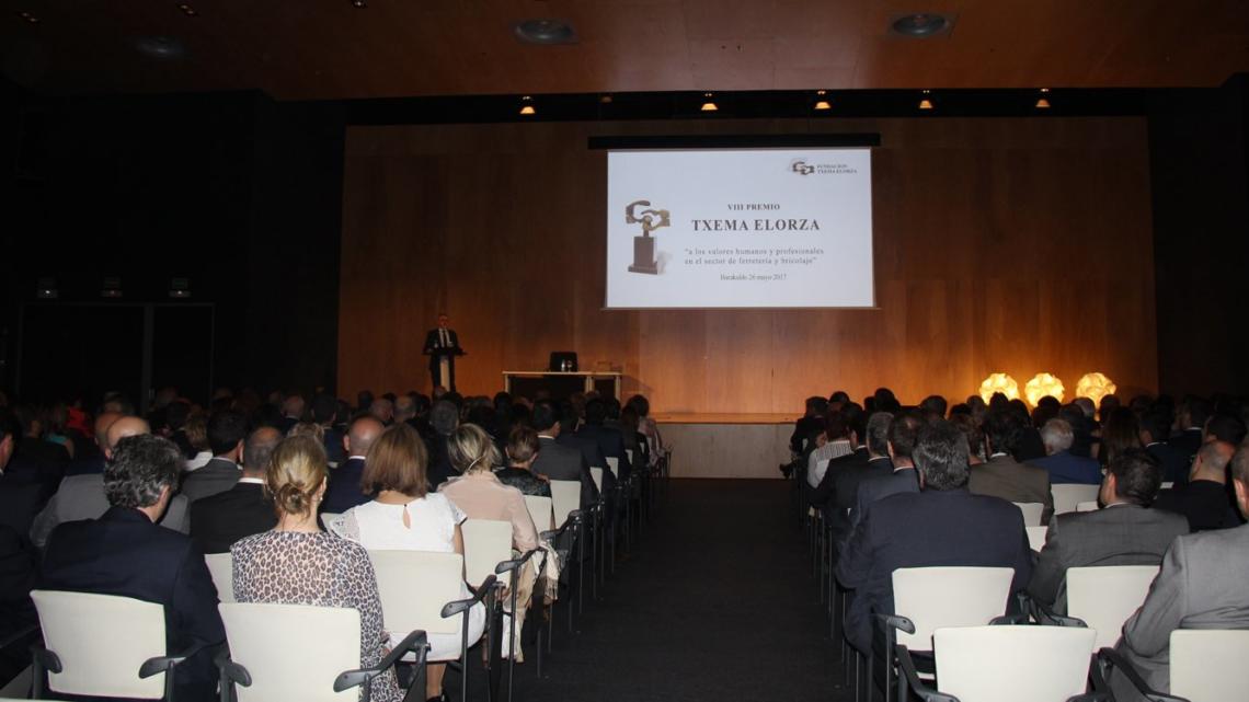 La ceremonia de entrega del VIII Premio Txema Elorza reunió a más de 200 personas del sector.