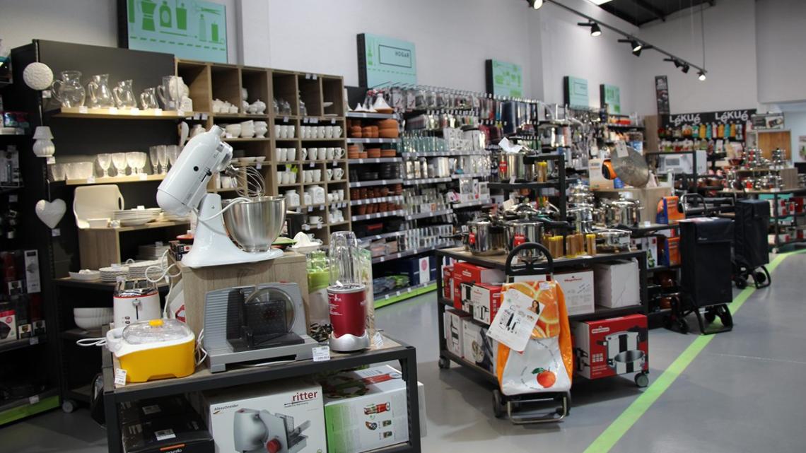 La tienda se estructura en tres grandes áreas de producto: hogar, ordenación y renovación.