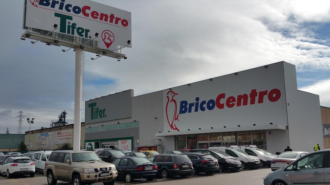 La tienda ha cambiado su nombre por el de la cadena: BricoCentro.