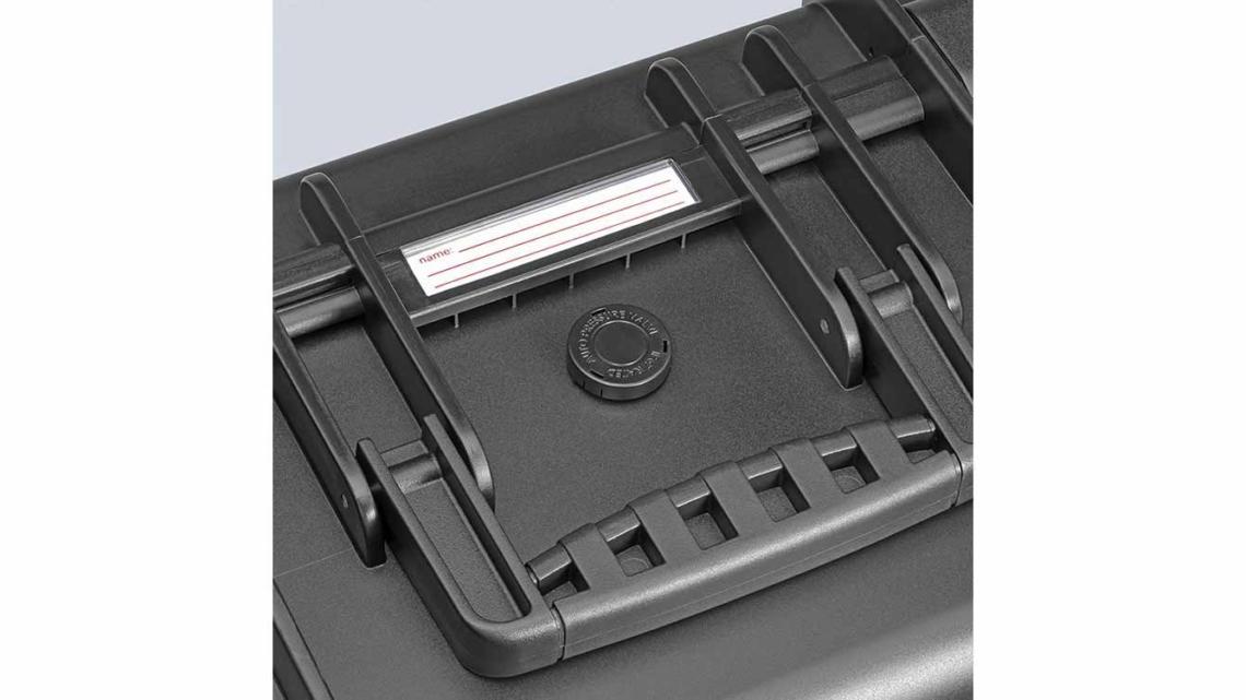 Las maletas Robust garantizan un transporte cómodo y seguro de herramientas.