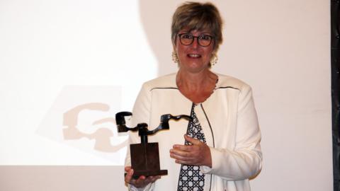 Marta Keerl, de Ferretería Keerl (Barcelona), ha sido la ganadora del IX Premio Txema Elorza.