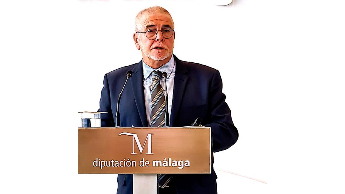 Enrique Gil, en una de sus últimas apariciones públicas en la Diputación de Málaga.