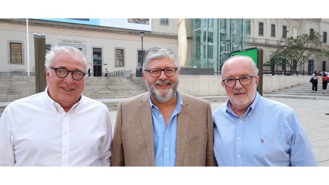 De izqda. a drcha. Alfredo Fernández, presidente de Ymás; Bernardino Pelegri, presidente de Coinfer; y Javier Merino, vicepresidente de Ymás.