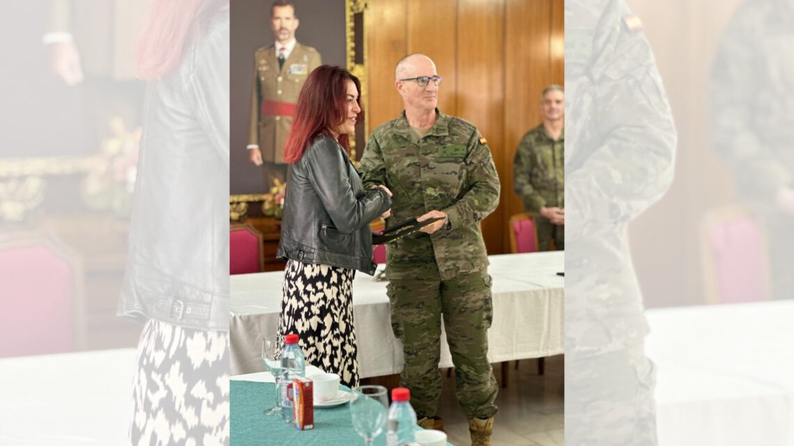 Suministros Santo Domingo recibe un galardón militar por aportar material para la misión UNIFIL.