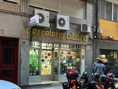 Ferretería Bilbaína (Alicante) echa el cierre