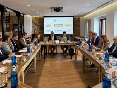 La I Cumbre de la Distribución Industrial reabre el debate sobre las categorías de socios, las marcas y los precios: estas son las principales conclusiones